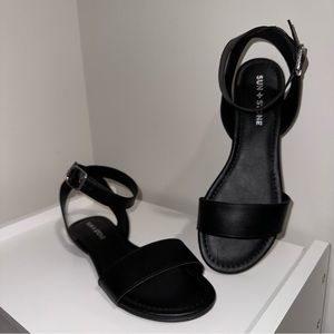 Sun + Stone wide strap black sandal